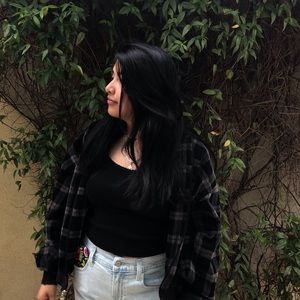 Meet your Posher, Elizabeth